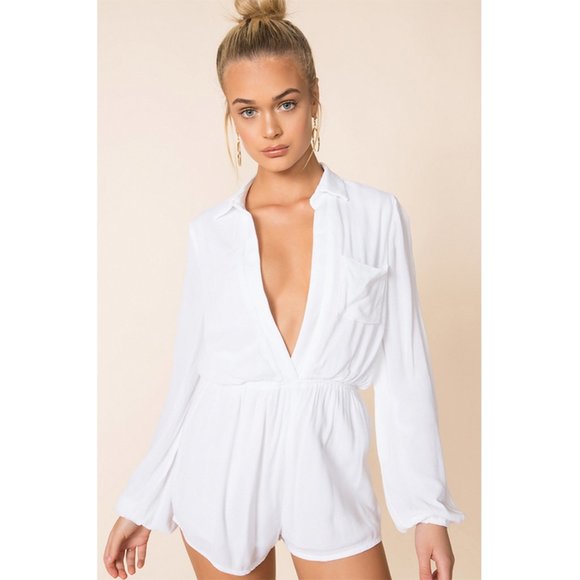 superdown Pants - NWT superdown Tracie Collared Romper Plunging V-Neck Long Sleeve White X Small